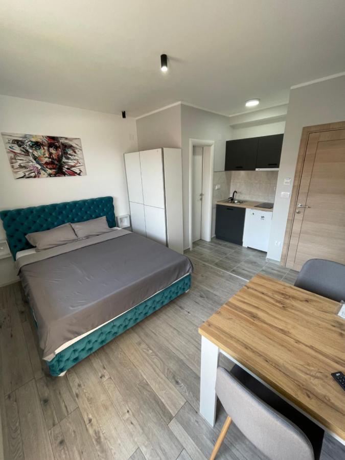 Apartmani Borova 2 Велико-Градиште Экстерьер фото