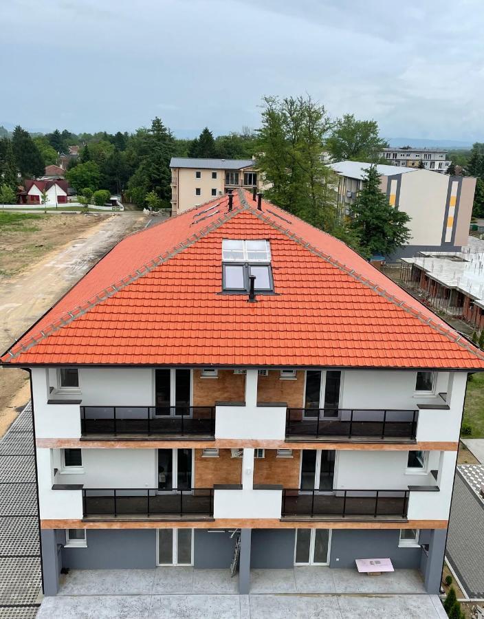 Apartmani Borova 2 Велико-Градиште Экстерьер фото